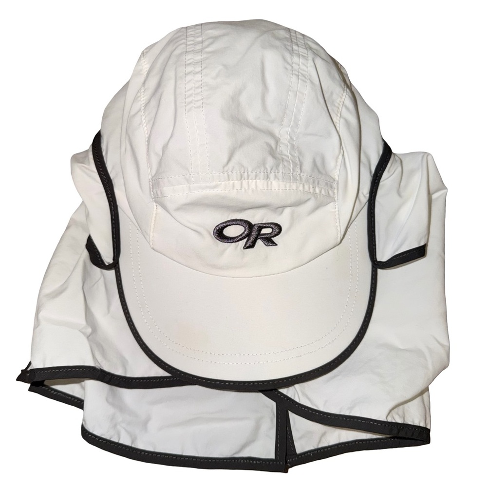 Outdoor Research white Sun Hat with Black Trim baby 1-3‎ years
